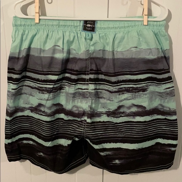 Spicy Tuna L Men’s Swim Trucks Large Shorts waves - Picture 4 of 11